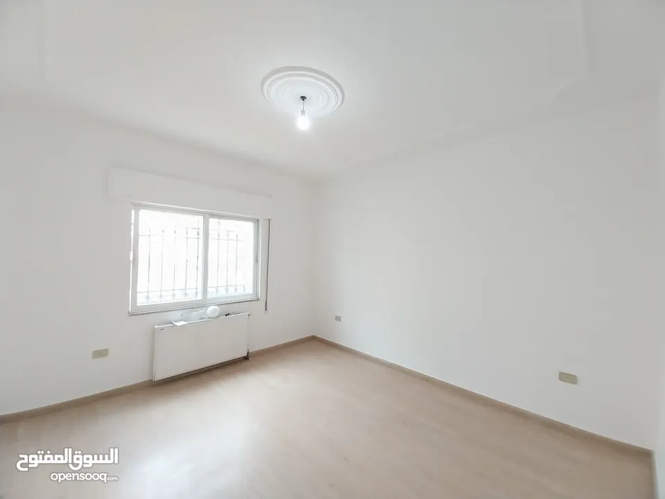 شقة غير مفروشة للإيجار 200م2 ( Property 19310 )-174847832