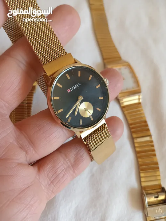 ساعات للبيع