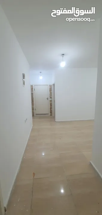 شقة سكنيه للايجار السنوي تشطيب ديلوكس