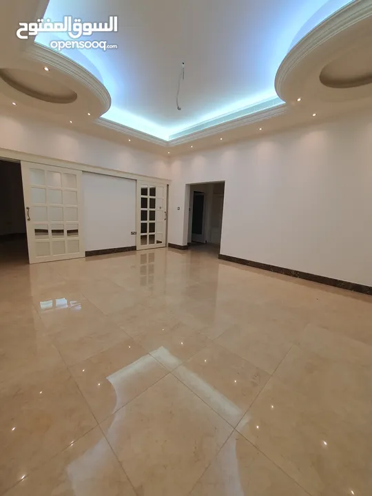 vvip 6bhk separate villa in alain