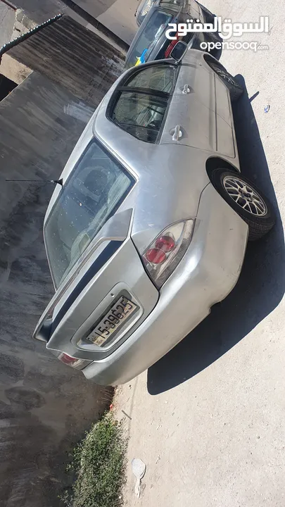 ميتسوبيشي لانسر 2005