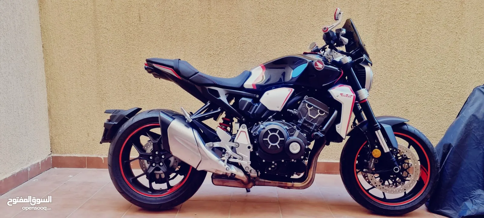 للبيع هوندا CB1000 وكاله 2018