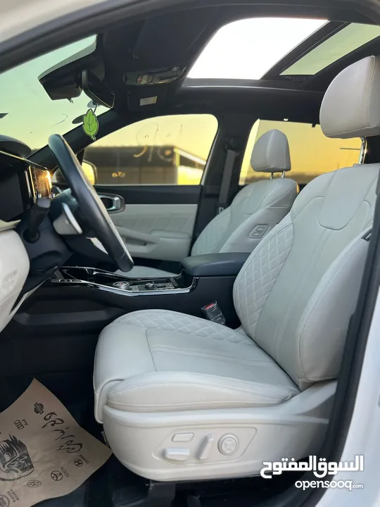 كايا سورينتو /2022 فل الفل  فتحة سقف بانوراما  4x4 ///240Hp بنزين + كهرباء  ( Haybrid) 1600cc