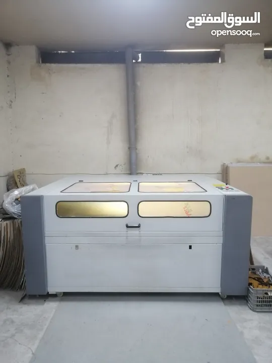 ماكينة ليزر cnc للبيع
