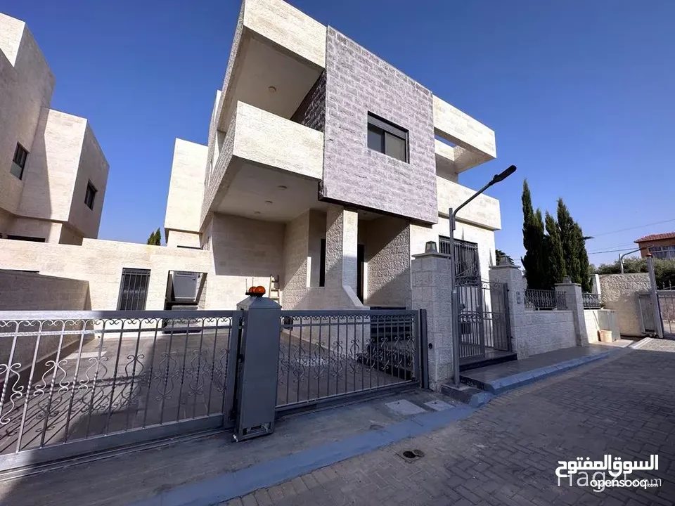 فيلا مستقلة في طريق المطار ( Property ID : 35250 )