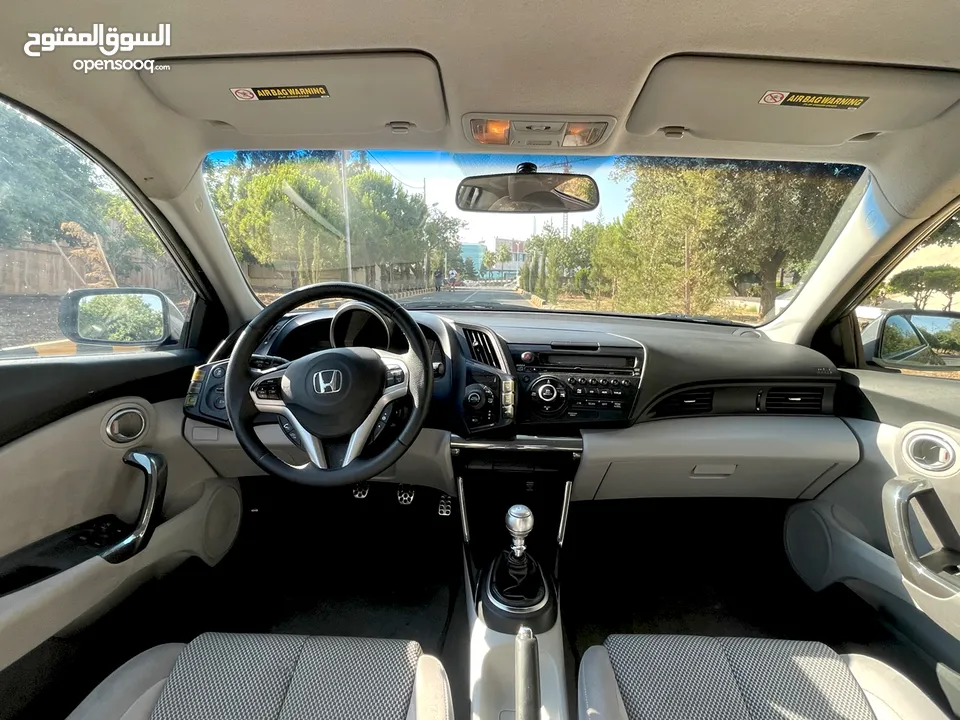 Honda CR-Z Hybrid - Manual Transmission