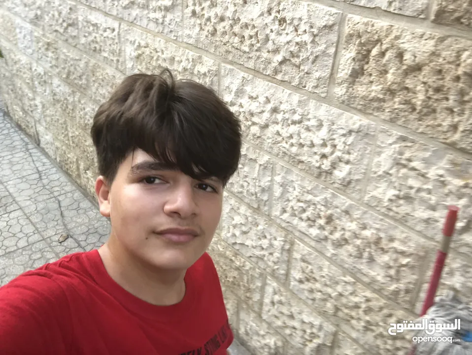 رجل للبيع بسعر مغري