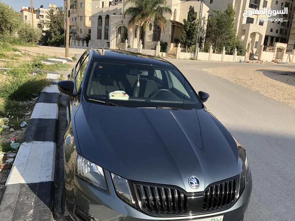 للبيع سكودا اوكتافيا 2019 خالية من الضربات وبحالة الوكالة والسعر قابل للنقاش ضمن المعقول