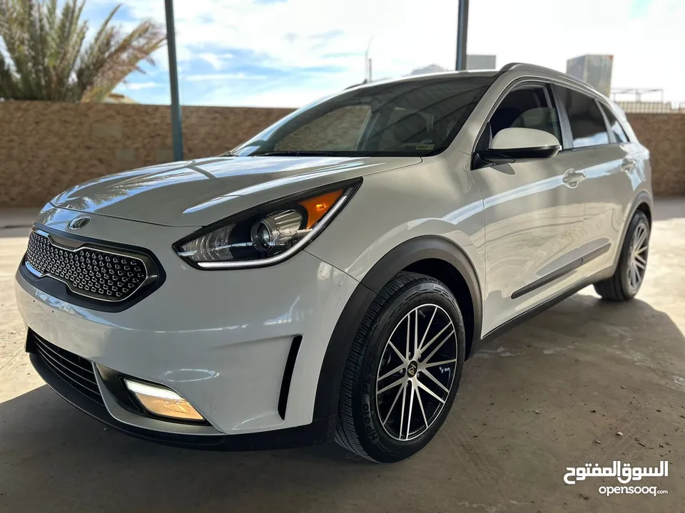 Kia Niro Hybrid Clean title 2019