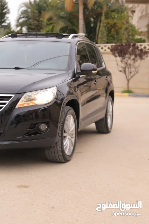 جيب تيجوان موديل 2010-اتومتيك-ماتور 2000تربوا -بنزين فل فل اضافات مع فتحة سقف بنوراما-فحص شركة ونخب