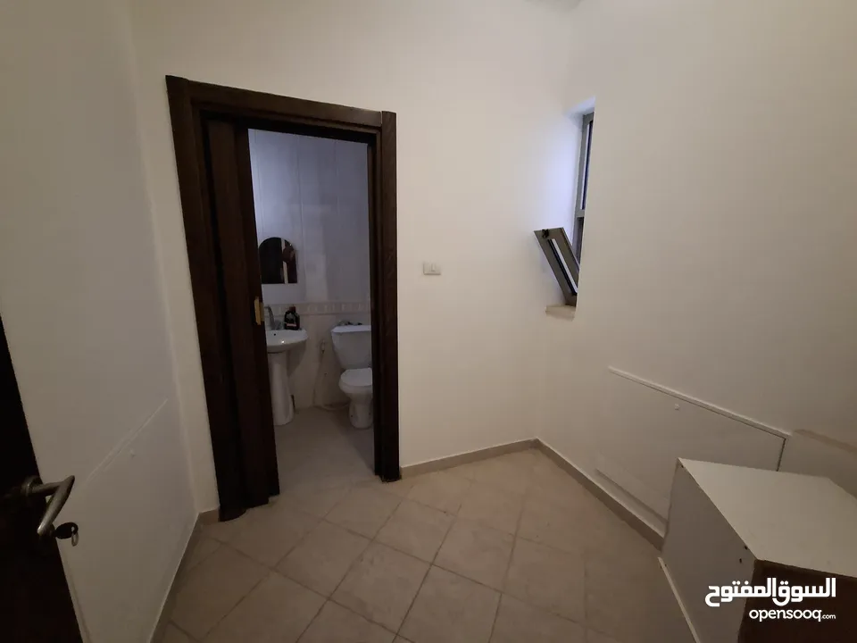 شقة شبه مفروشة للإيجار  ( Property 42944 )-174869814