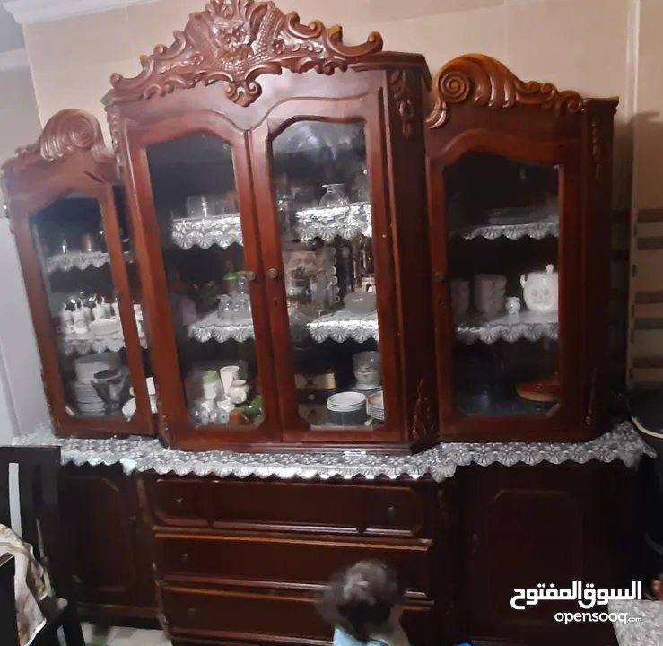 بوفيه حفر حجم كبير / خشب أصلي ثقيل
