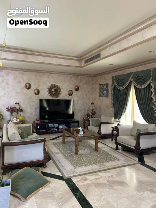 للبيع فيلا بناء شخصي في مدينة حمد الدوار العاشر قريبة من الخدمات والمدارس وحديقة الروضة