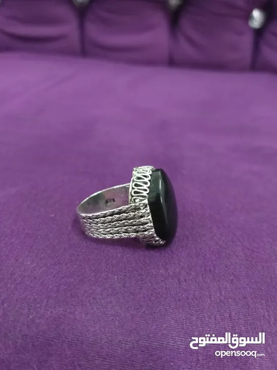 خاتم جزع عقيق يمني أسود ذو خطوط رصاصية أصل مع فحص المختبر  natural black lace Yamani agate ring