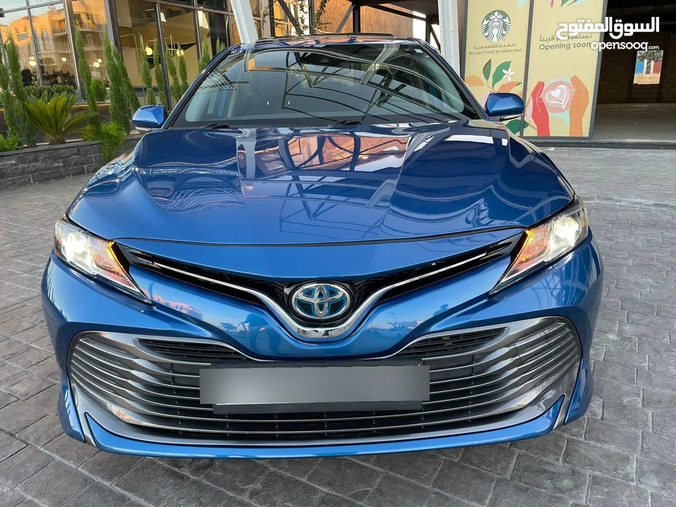 تويوتا كامري 2020  بطارية ليثيوم فل مع الفتحة مواصفات عالية جميع الاضافات
