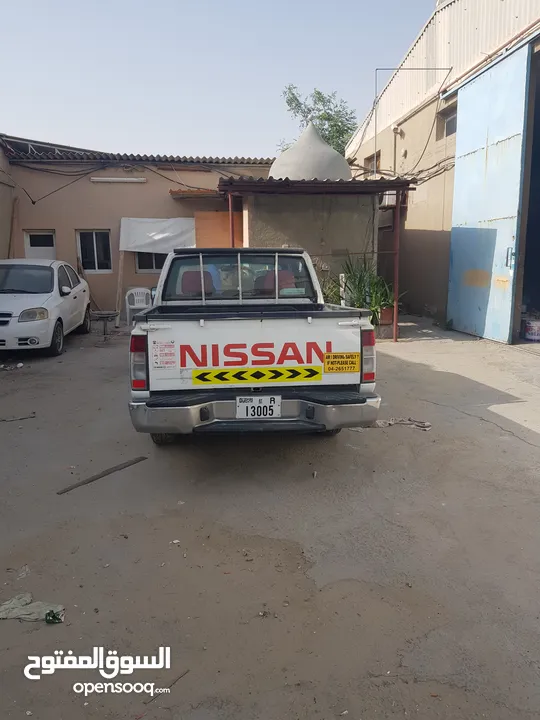 NISSAN DOUBLE CABIN PICK UP 2013