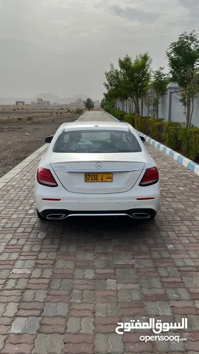 مرسيدس بنز E300