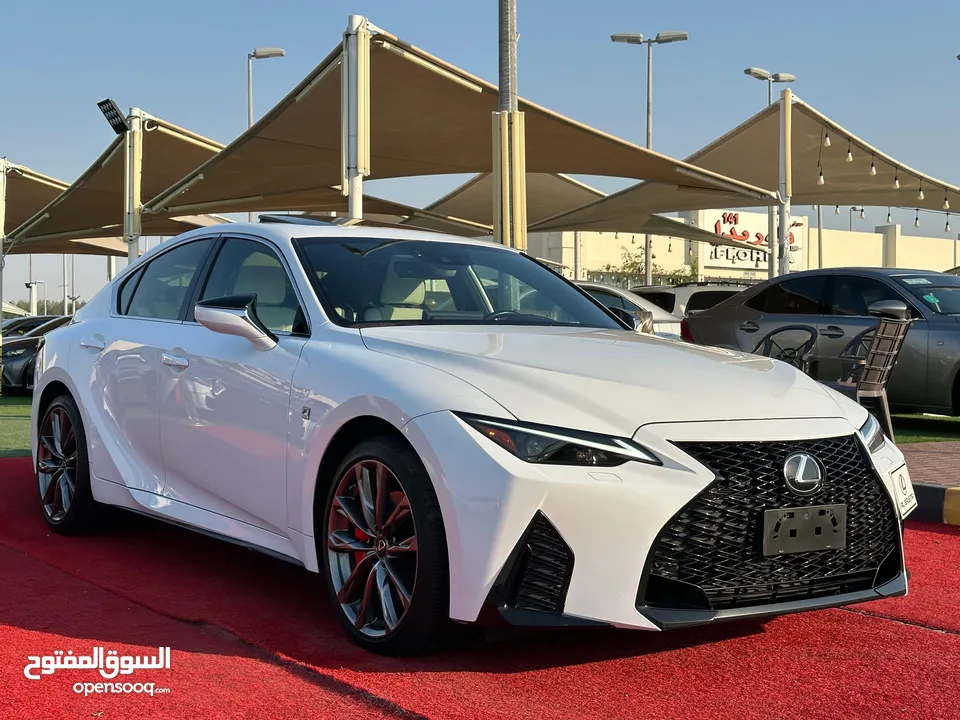 كلين تايتل بدون حوادث2021LEXUS IS300 F-SPORT