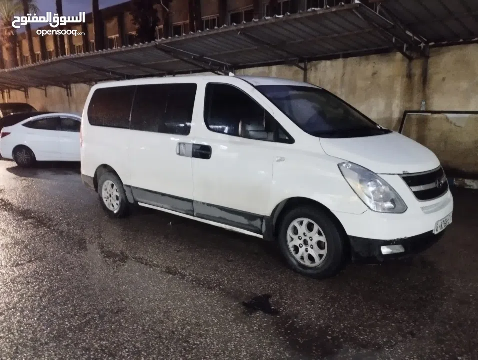 هوندايH1.   2010