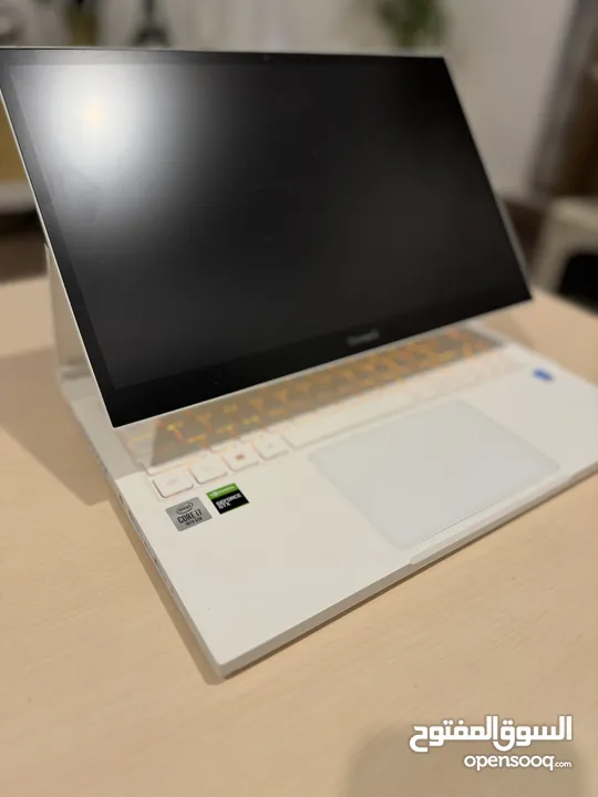 Acer Concept D white