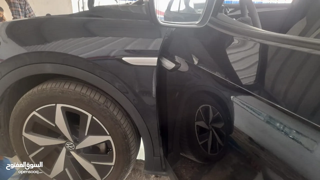 Volkswagen ID4 PURE+ للبيع