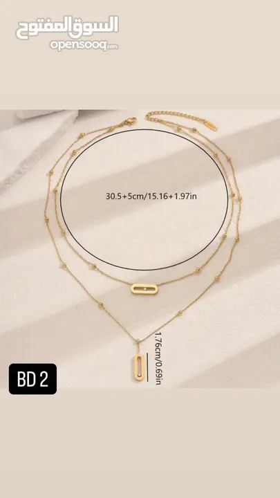 Ladies assorted accessories excellent quality and in affordable price . Amazing collections