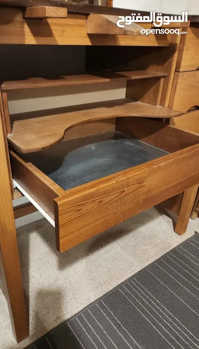 Jewelry Making bench/desk مكتب صنع المجوهرات