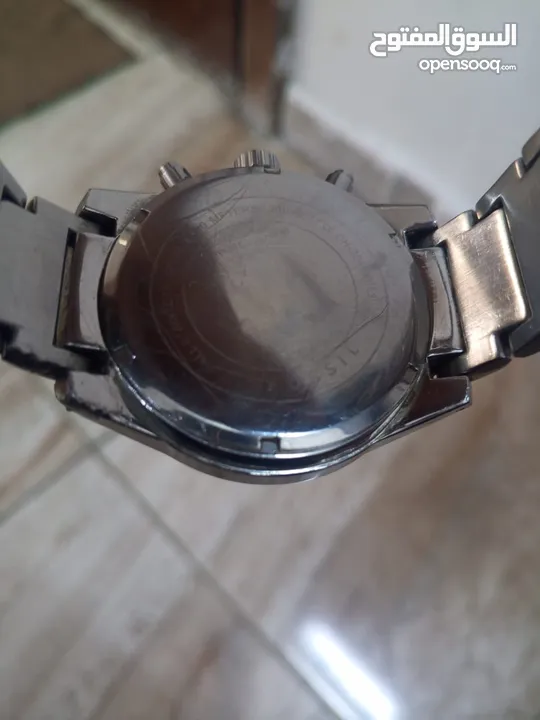 ثلاث ساعات اصليه للبيع بسعر مغري
