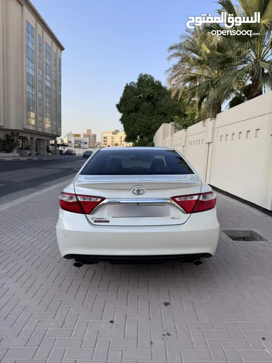 Toyota Camry GLX 2017