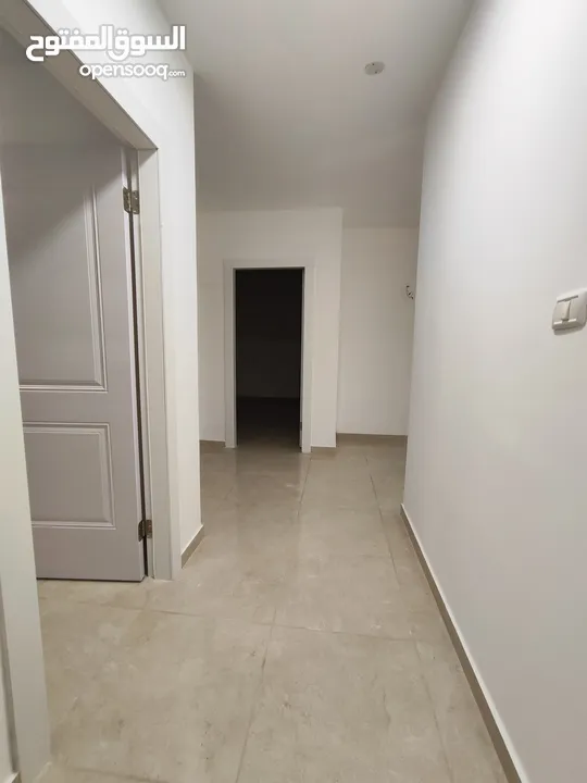 New unfurnished apartment for rent in Ramallah, Al-Tira