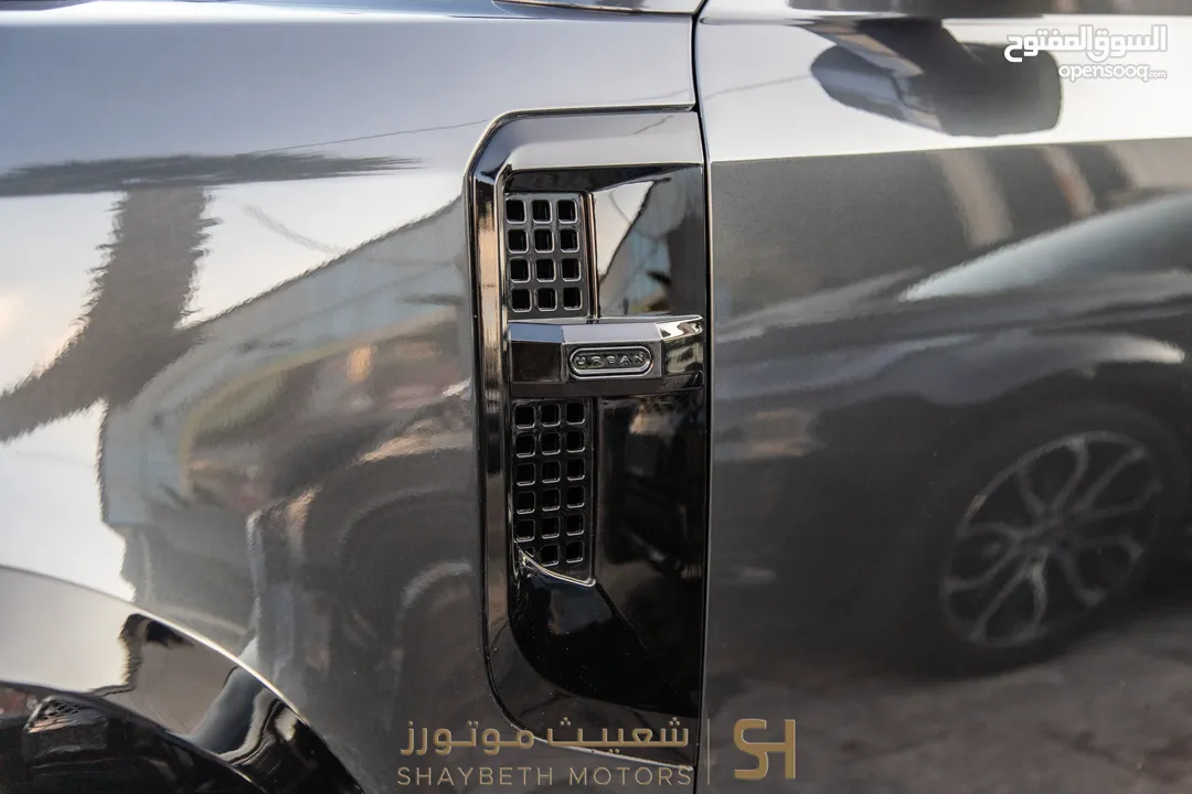 Land Rover Defender 2023 X-dynamic plug in hybrid  Urban package