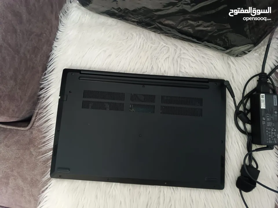 لابتوب لينوفو موديل 2023 لون اسود قصة حديثة معالج core i3 الجيل الحادي عشر رامات 8 جيجا3200 تردد  ها