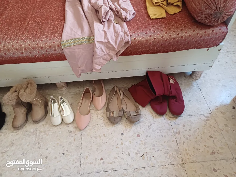 شروة ملابس مرررتبه للبيع بسعر حرررق جدا