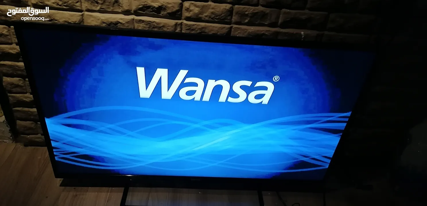 Wansa 32 inches led with original remote and stand Hdmi USB