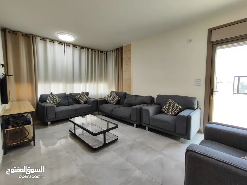 روف للبيع في بيتونيا جاهز للسكن