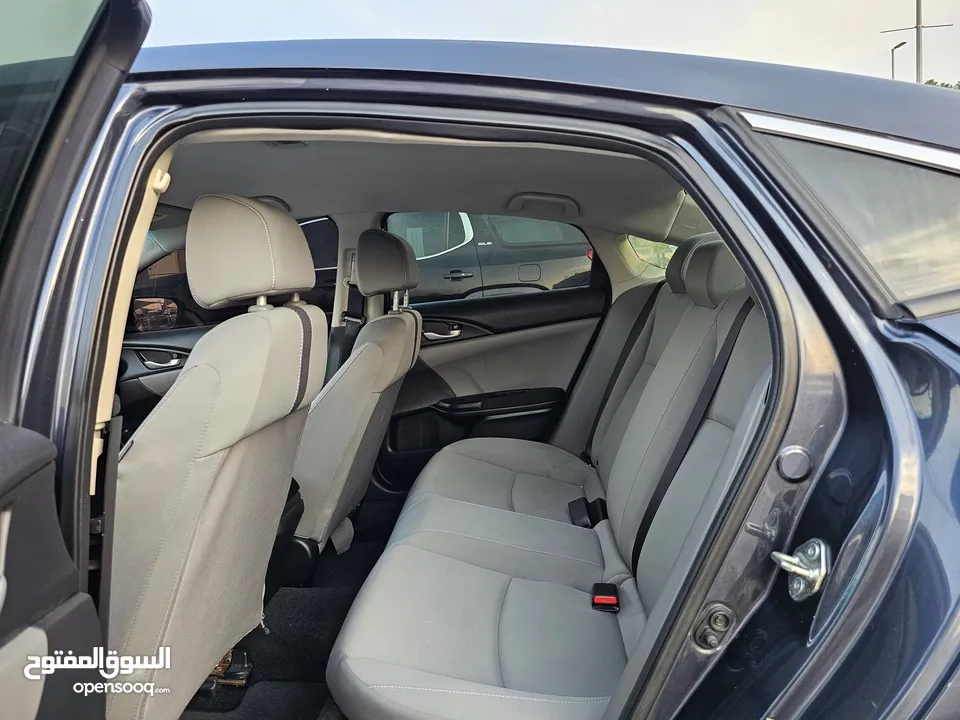 33000 AED   / Honda civic 2020 /