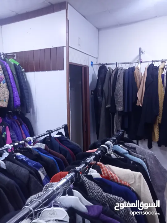 محل البسه اوروبي للبيع اربد موقع مناسب