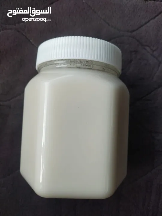 عسل طبيعي 100%  العسل الطبيعي الفاخر الابيض القرغيزي والأسود والأحمر وغذاء الملكات