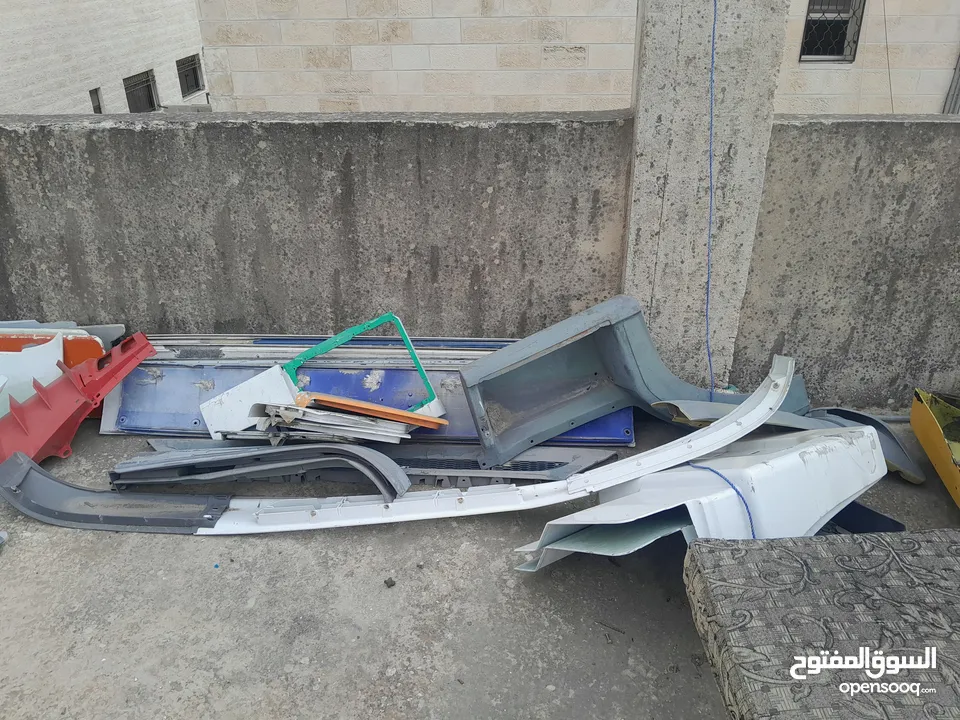 قطع شاحنات مرسيدس اصلي  للبيع
