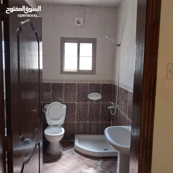 شقة للايجار في البسيتين شامل(Apartment for rent in Busaiteen, all inclusive)