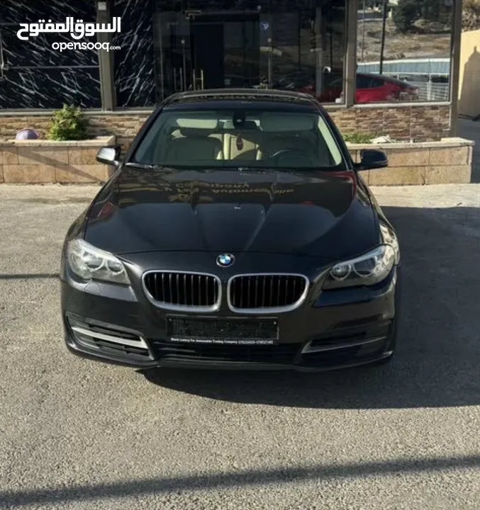 Bmw 520 i الفئه الخامسه 2014