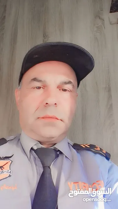 سلام عليكم الي عندة شغل امن وحماية ما يبخل علي عندي خبرة كبيرة