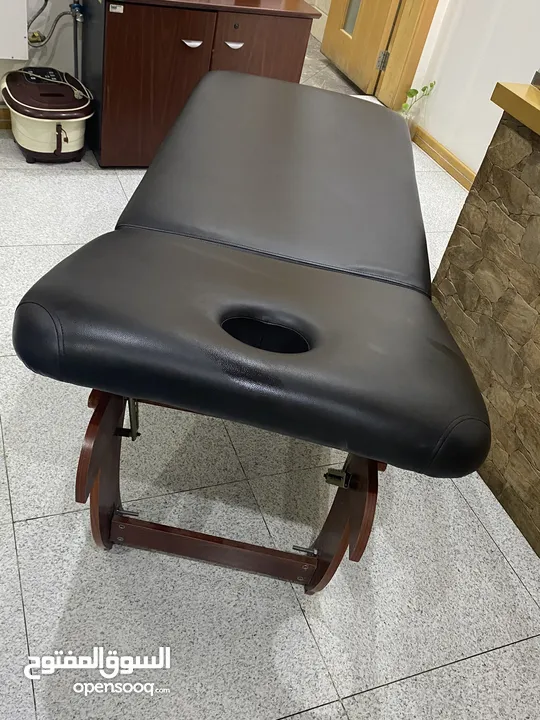 Massage bed use just 8 months