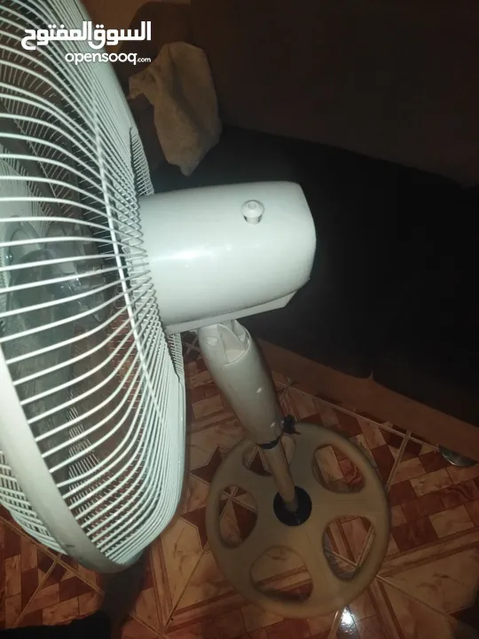 مروحا ستاند لون ابيض نواشونل  شبه الوكالة جد لسا شركه