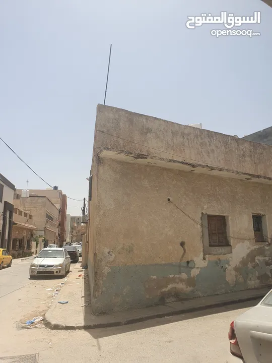 أرض سكنية للبيع في مدينة طرابلس منطقة السبعة داخل المخطط طريق أربع شوارع سيمافرو قبل جامع التوبة