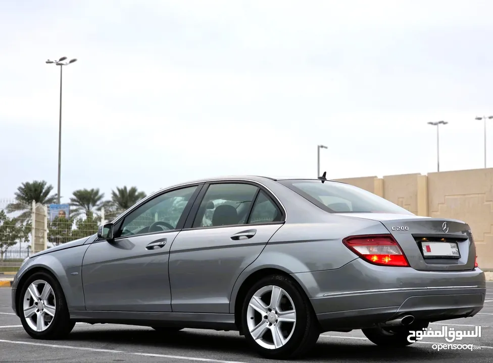 MERCEDES C200* Model: 2012  *1800 ENGINE CC* Kilometers: Only 140,000 km