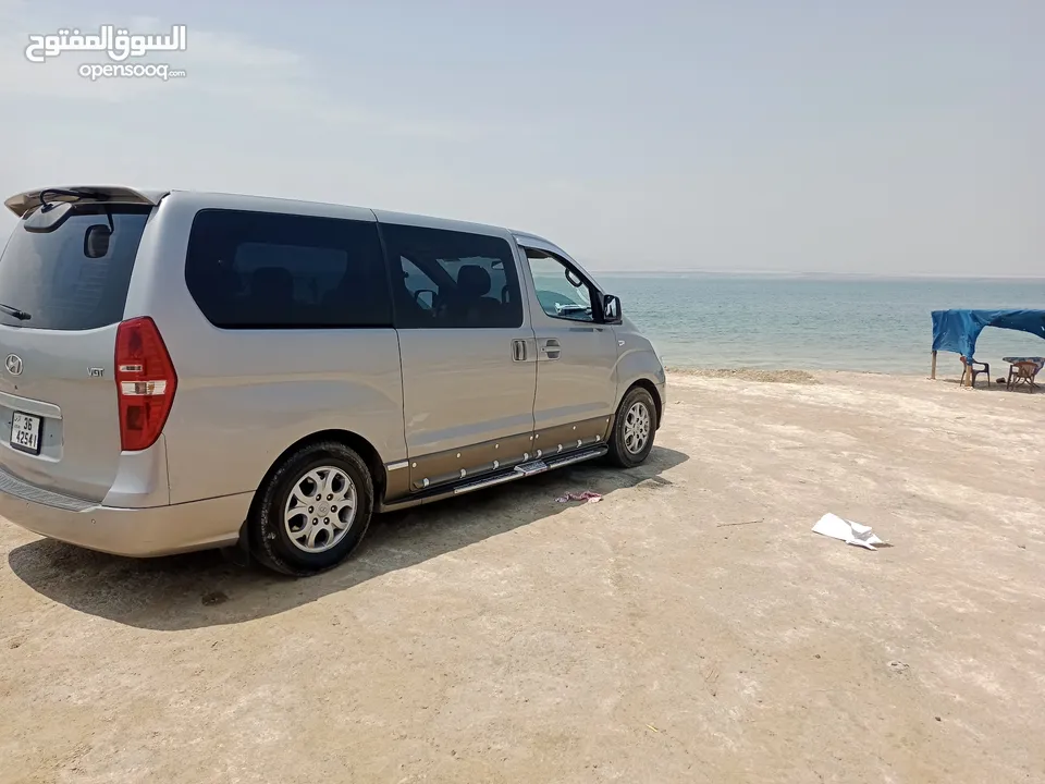 باص توصيل7 ركاب رحلات  استقبال من وإلى المطار جسر الشيخ حسين ،. Minivan recei