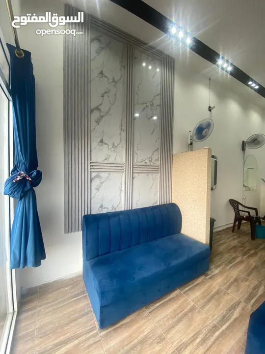 حلاق رجالي للبيع في العامرات مع العامل واحد BARBER SHOP FOR SALE AMERAT