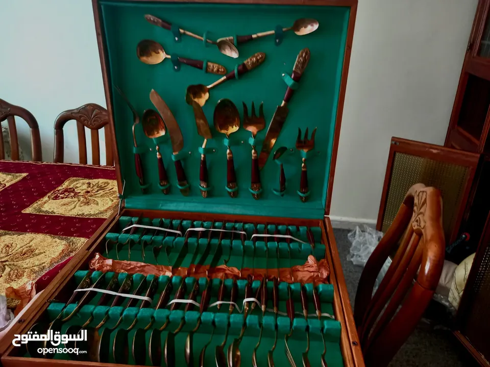 طقم مطبخ ملاعق سكاكين شوك كفاكي نحاس للبيع