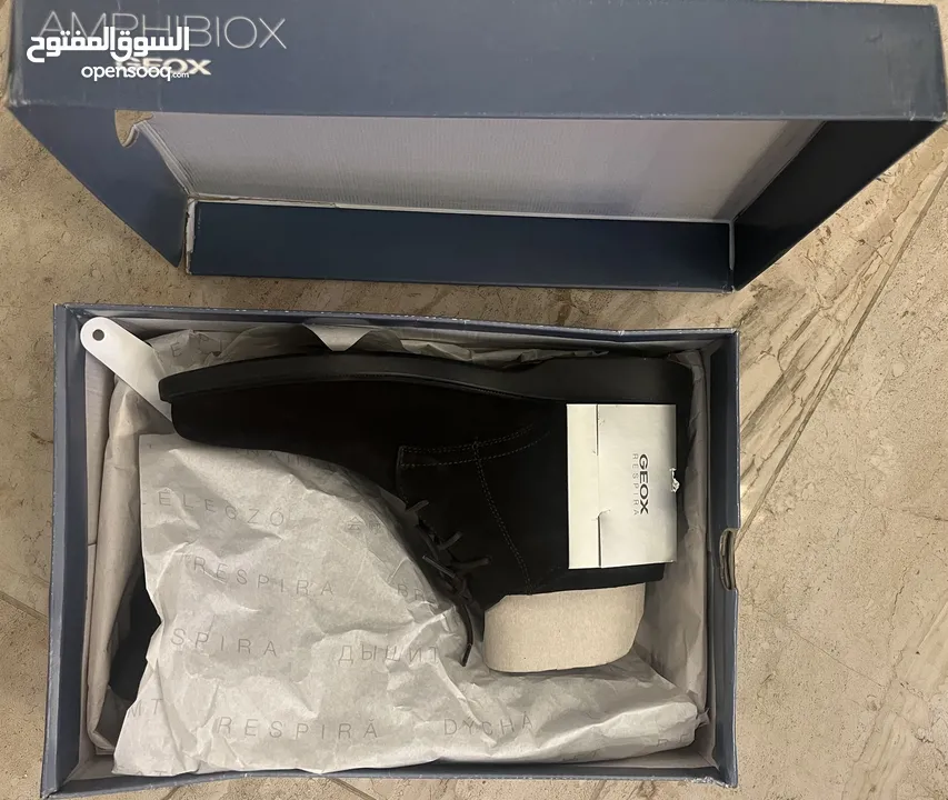 شوز geox  جديد سايز 42 لون بني